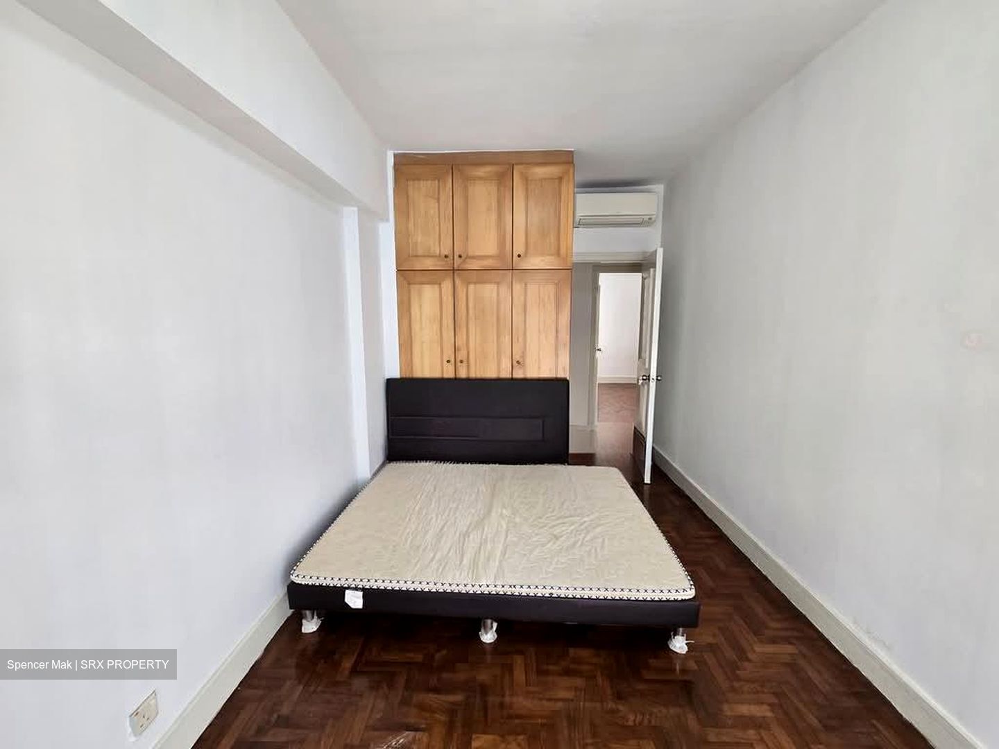 Parkview Apartments (D23), Apartment #594210031
